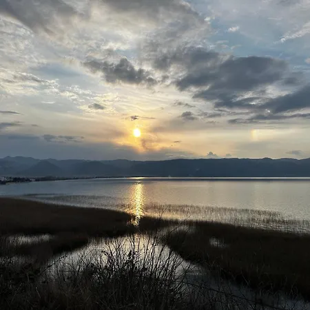 Privatunterkunft Double Triple With View Balcony Pogradec